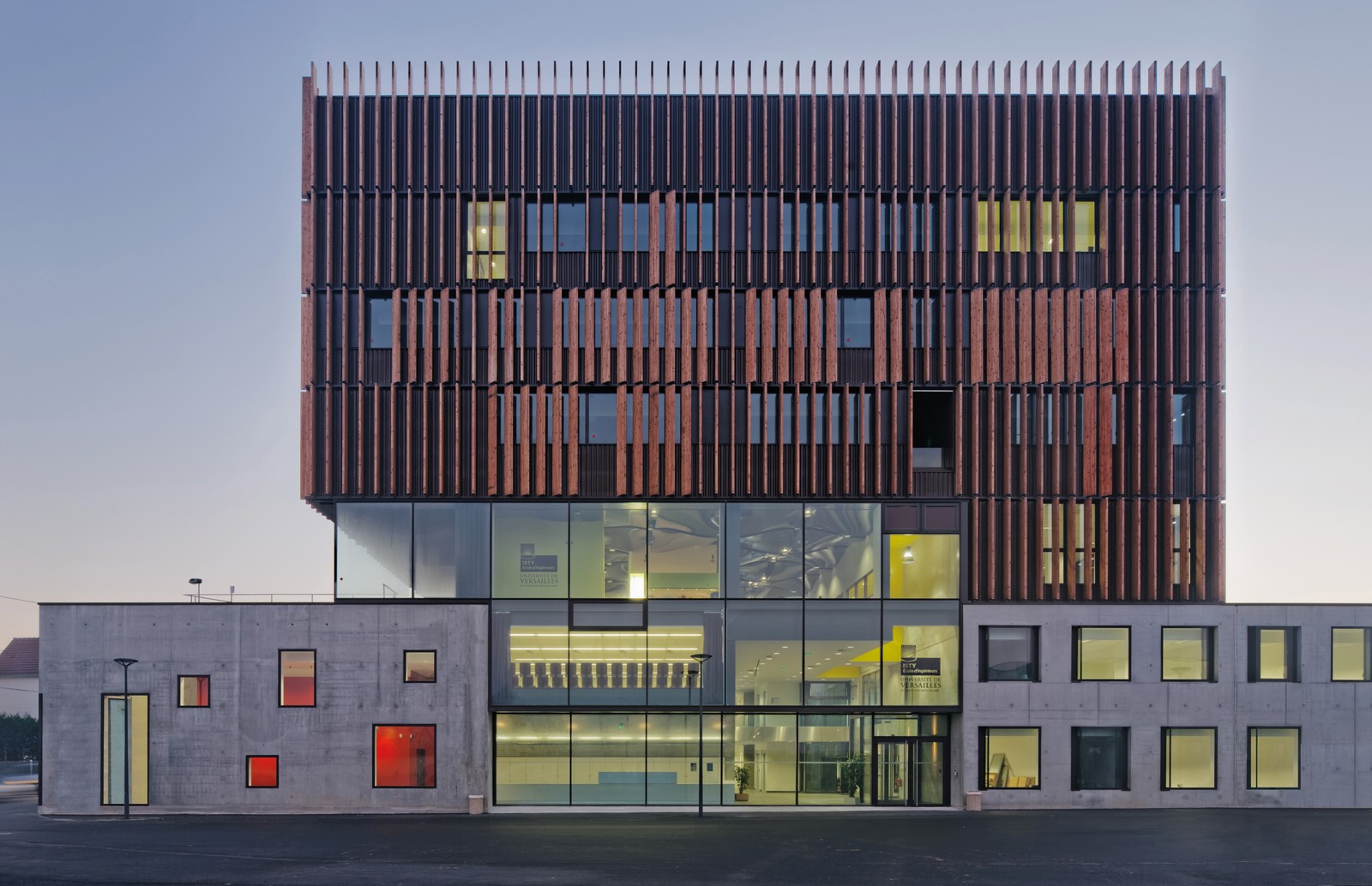 Institut des sciences et technique des Yvelines Image 1